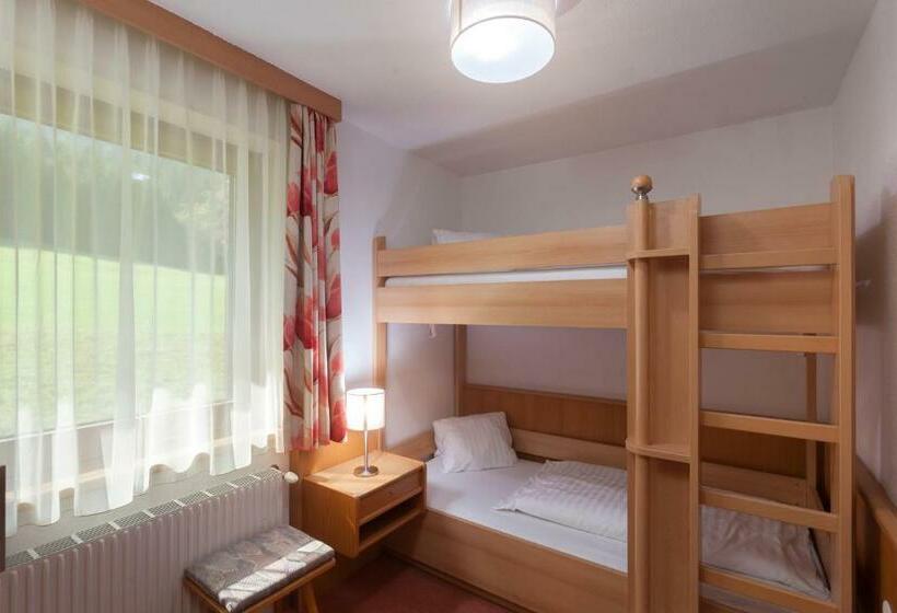 חדר משפחתי, Alpenhotel Badmeister