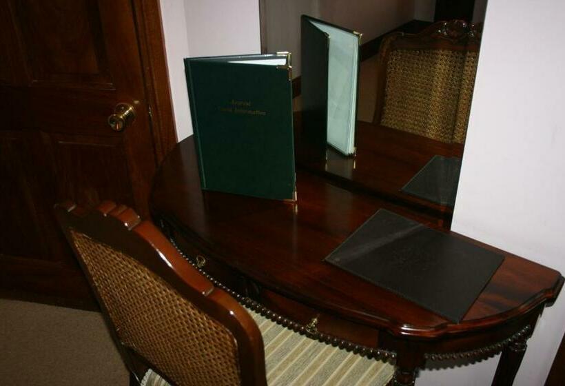 스탠다드 룸 킹사이즈 침대, Avarest Bunratty B&b