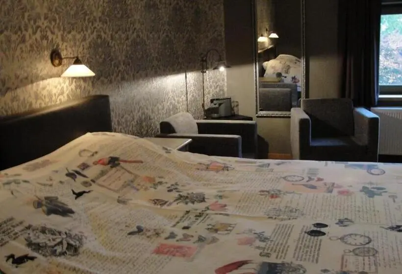 Superior Neljän Hengen Huone, B&b Hedera