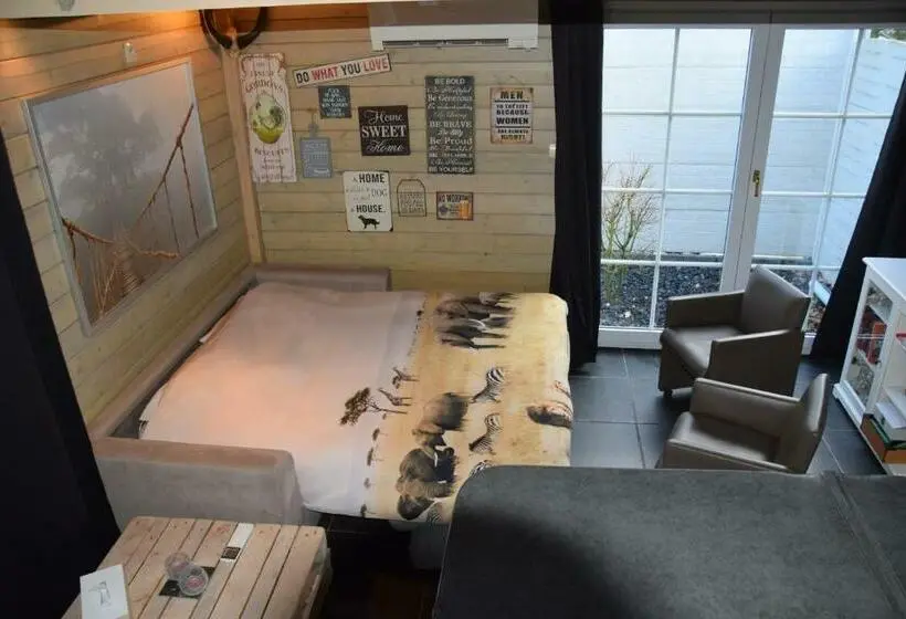 Mökki 1 Makuuhuone, B&b Jo   Li