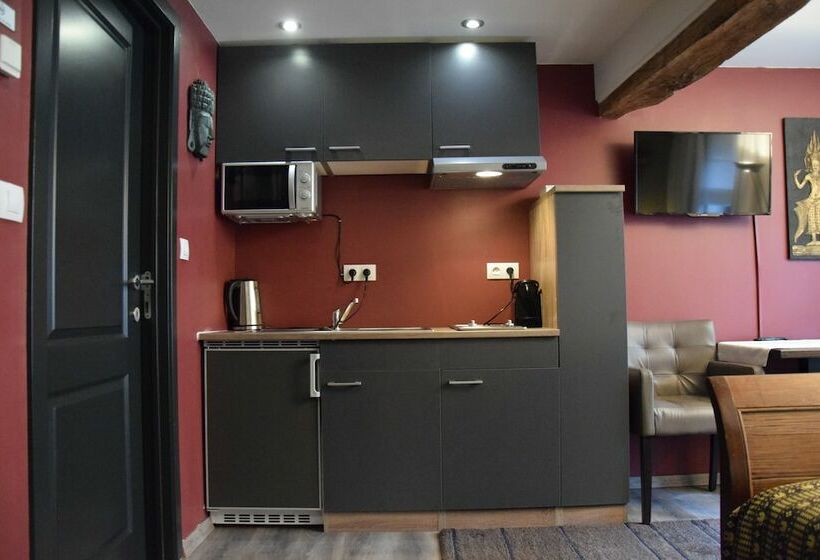 豪华工作室, De Koddige Kater