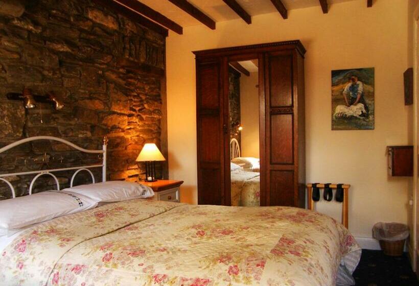 غرفة قياسية, Druid Cottage