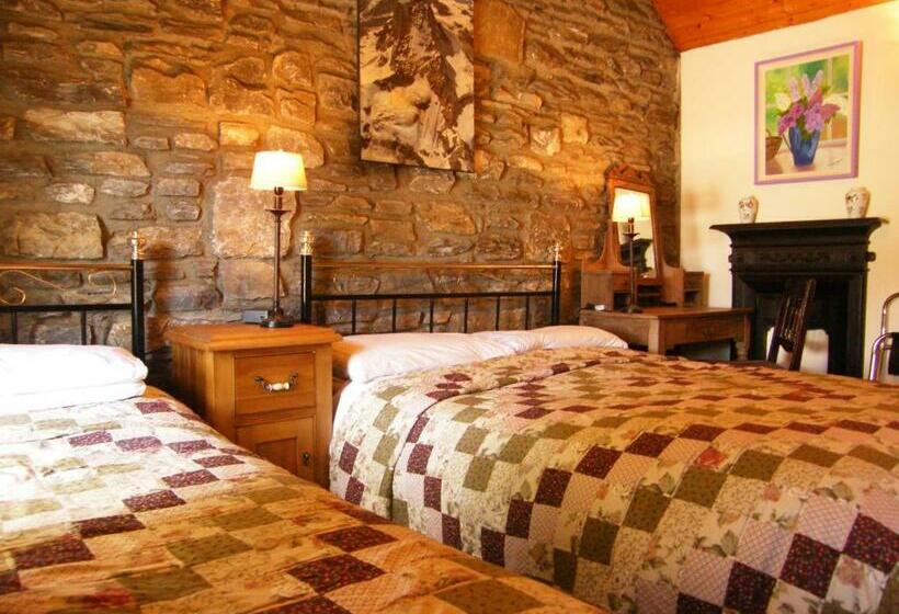 غرفة قياسية, Druid Cottage