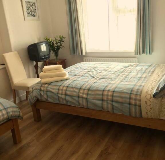 Семейный Номер Боковой Вид на Море, O'neill's Bed&breakfast
