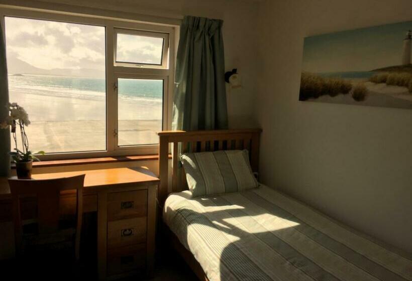 غرفة قياسية مطلّة علي البحر, O'neill's Bed&breakfast