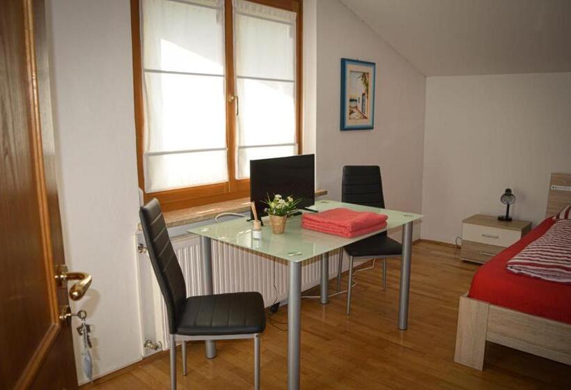 חדר סטנדרט עם מרפסת, Villa Viola