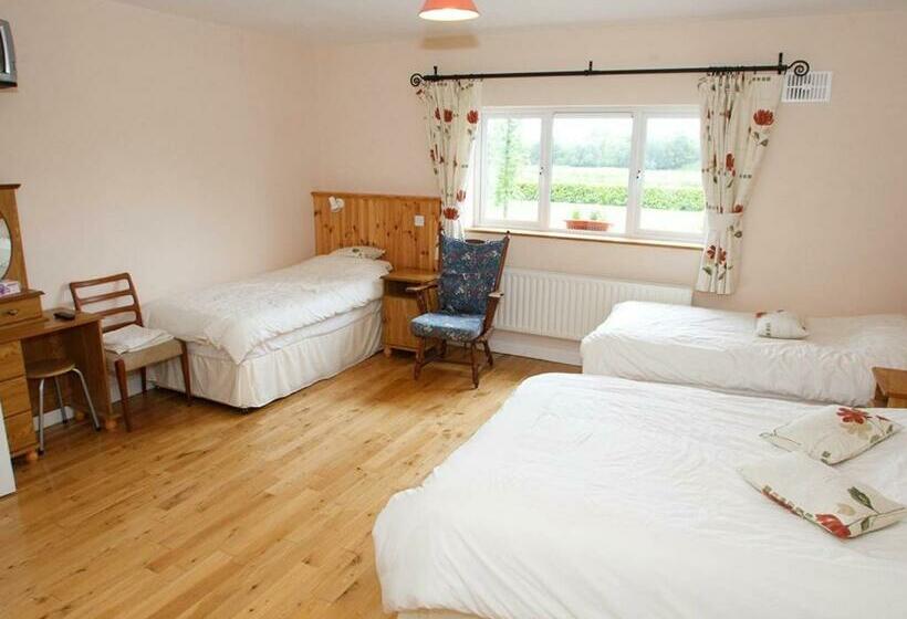 4인용 스탠다드 룸, Dun Cromain B&b