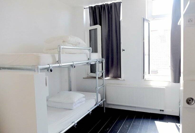 스탠다드 4인용 룸 공용 욕실, Hostel 47