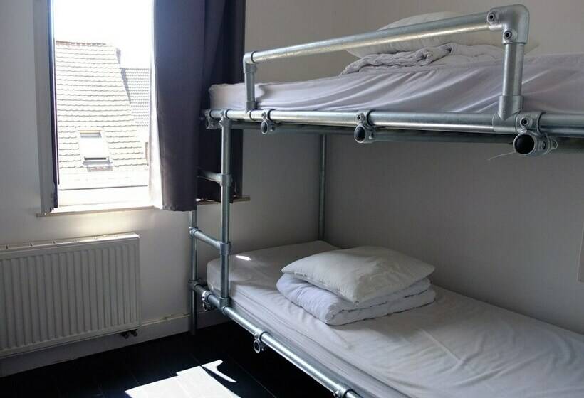 스탠다드 4인용 룸 공용 욕실, Hostel 47