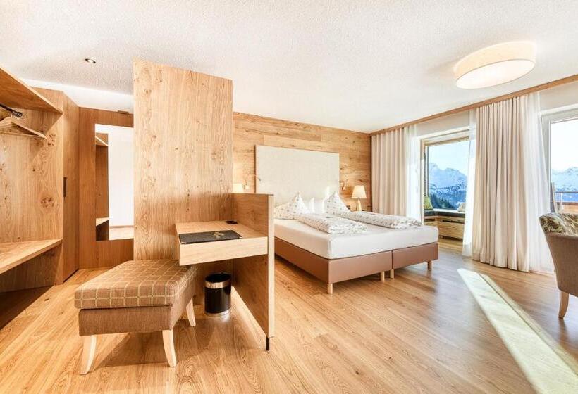 可观山景的小型套房, Alpenresort Walsertal