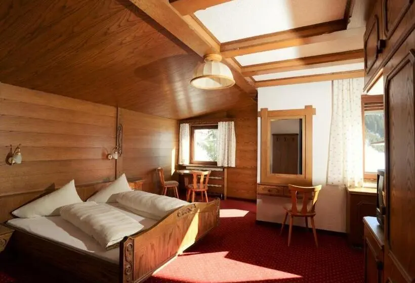 Mökki 1 Makuuhuone, Alpenresort Walsertal