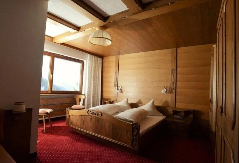 Mökki 1 Makuuhuone, Alpenresort Walsertal