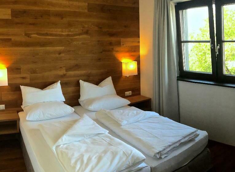 Comfort room with mountain view, Café Schatz