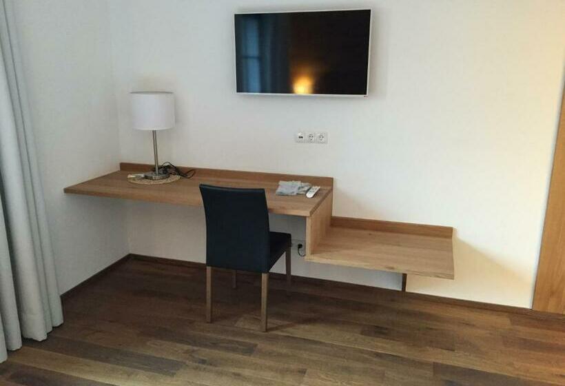 Comfort room with mountain view, Café Schatz