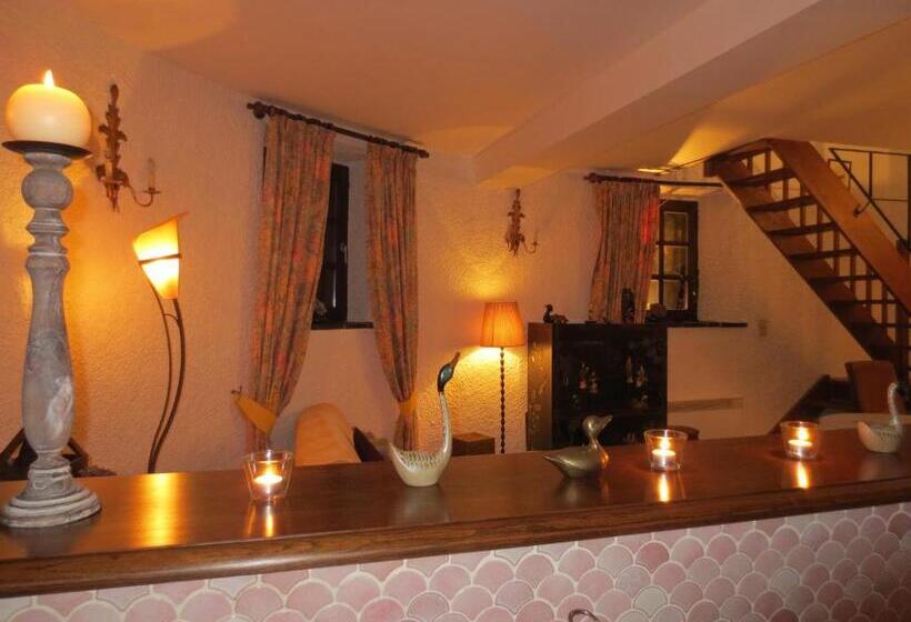 带1个卧室的豪华公寓, Hôtel Les Ardillières Du Pont D Oye