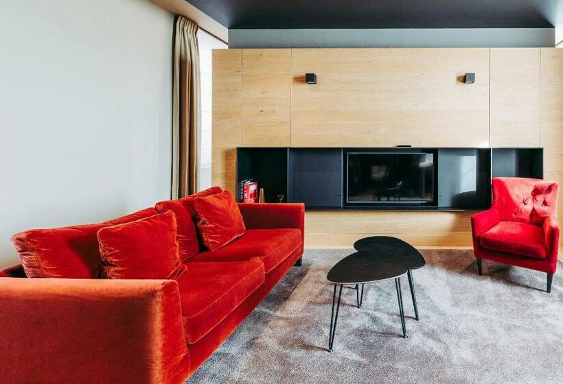 جناح ديلوكس, Domaine De Naxhelet