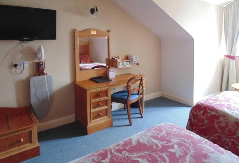 Номер Стандарт Вид на Море, óstán Oileán Acla