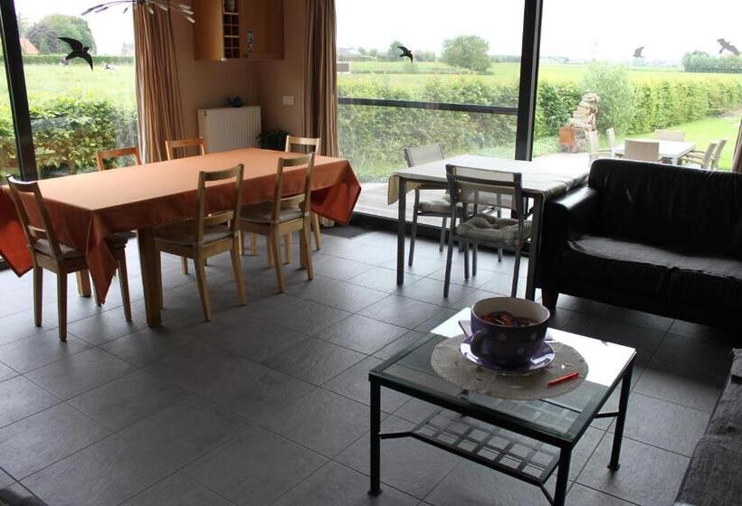 غرفة ديلوكس, B&b Lomolen