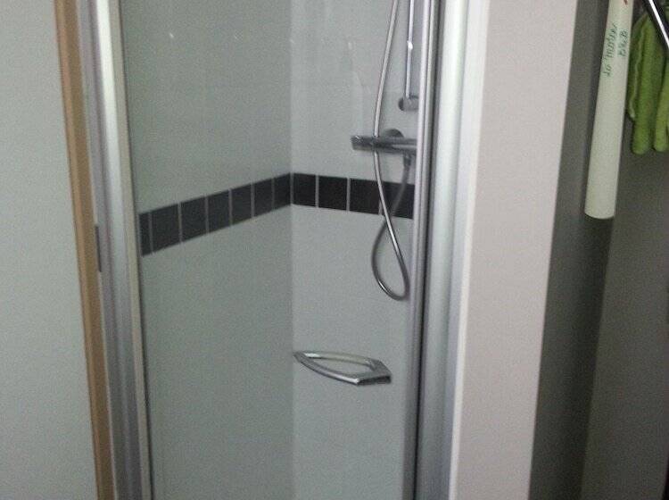 غرفة قياسية, B&b Lomolen