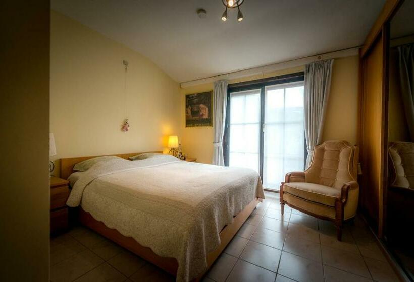 Номер Стандарт, B&b Yaca
