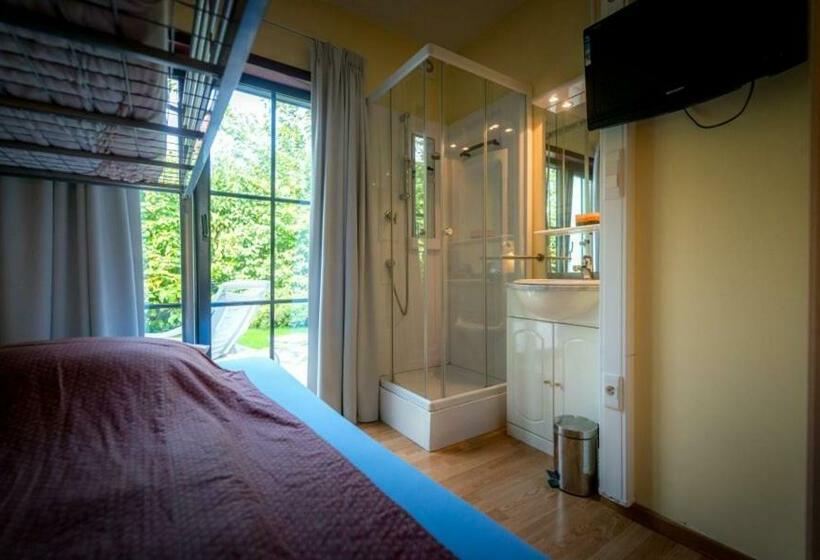 غرفة أساسية, B&b Yaca