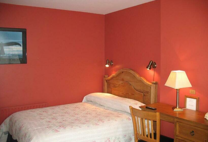 Standard Room, Ash Grove House