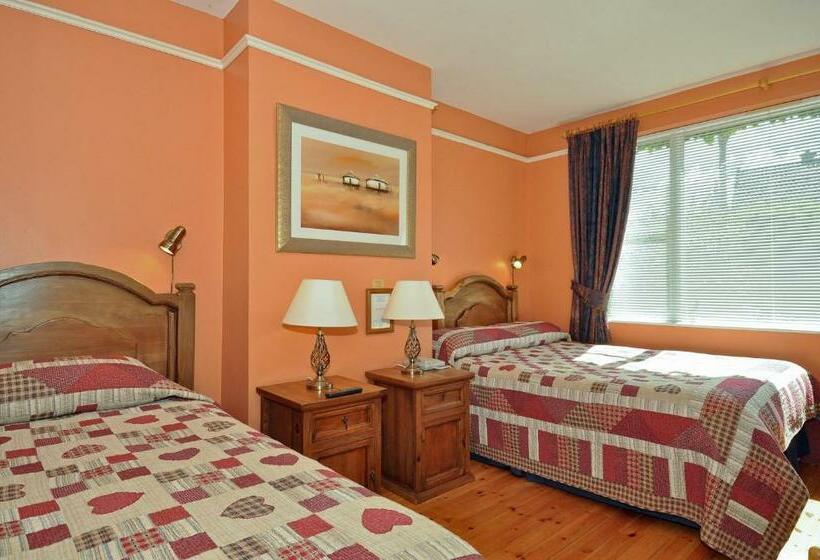 Standard Room, Ash Grove House