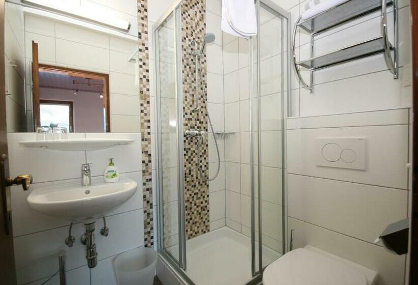 اتاق استاندارد, Haus Alexander