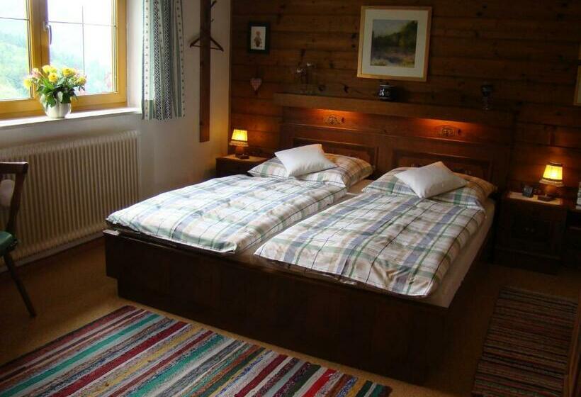 חדר משפחתי, Landhaus Teufl