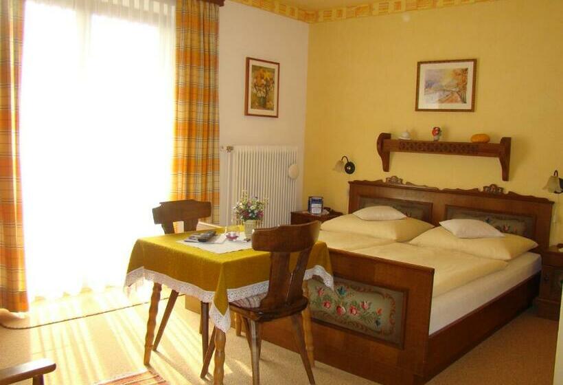 חדר סטנדרט עם מרפסת, Landhaus Teufl