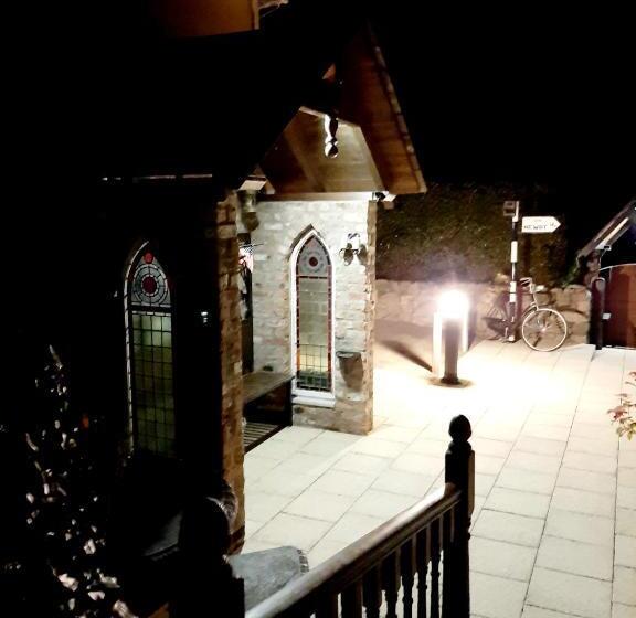 스위트, Riverside Lodge