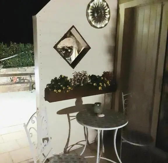 スイート, Riverside Lodge