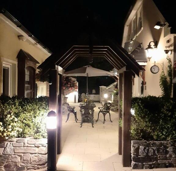 스위트, Riverside Lodge