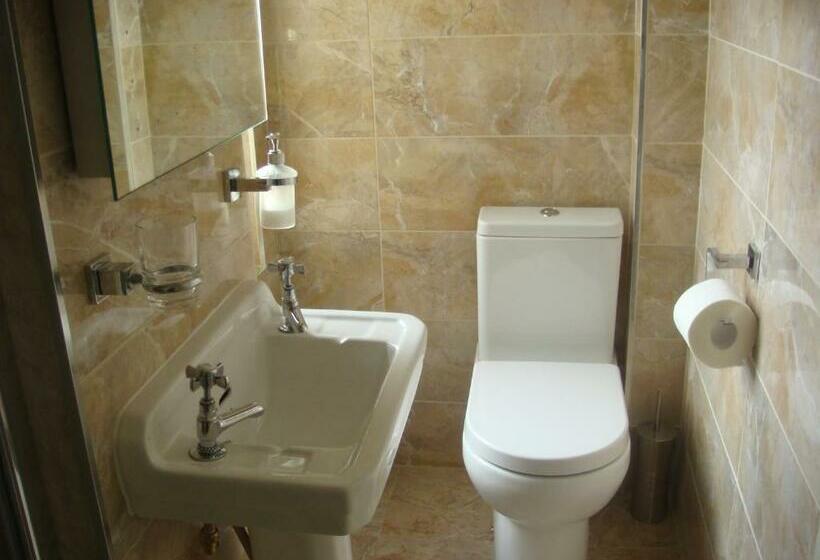 标准三人间, Shandon Bells Guest House