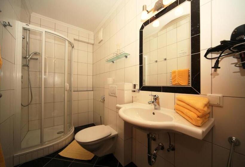 基本间, Wellness Pension Jagahütt N