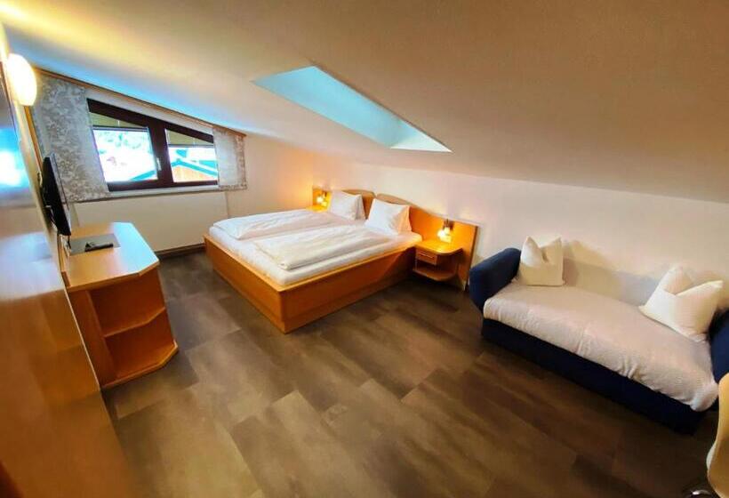 اتاق خانوادگی, Wellness Pension Jagahütt N
