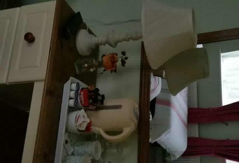 패밀리 룸, Bridge View B&b