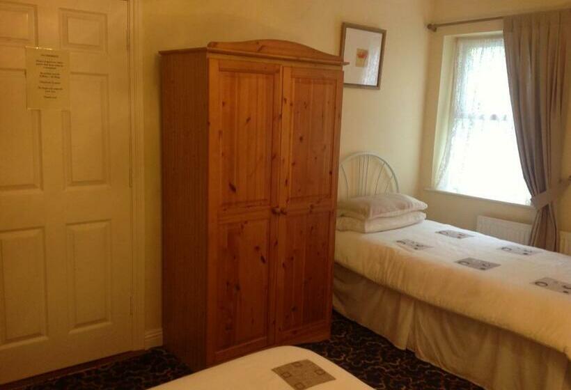 Семейный Номер, Bridge View B&b