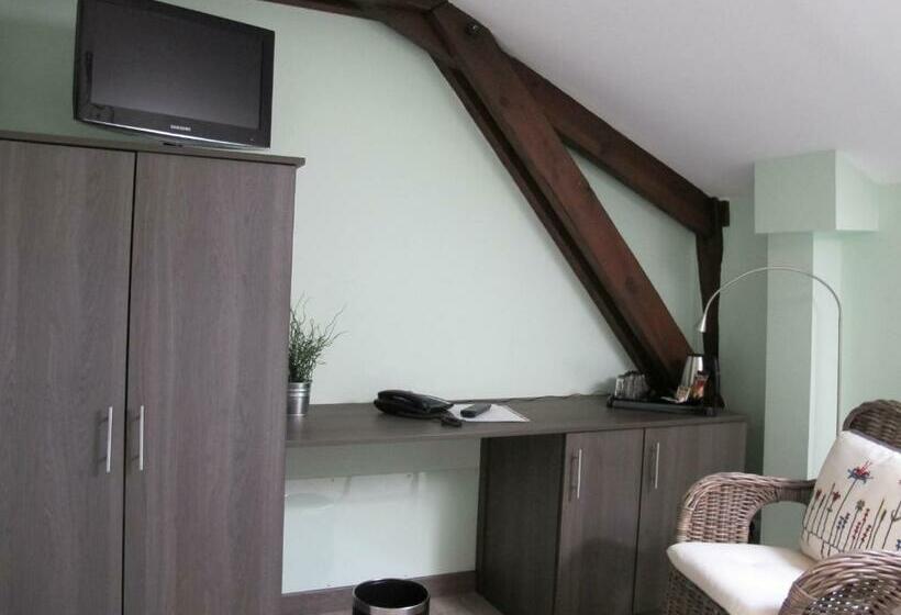 חדר סטנדרט, A Fleur De Couette