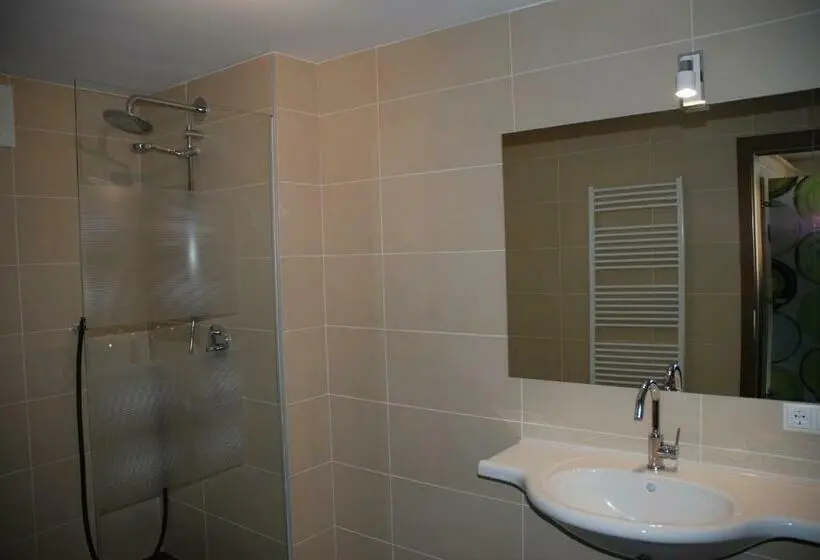 اتاق استاندارد, Chalet Ferienhaus Hubertus