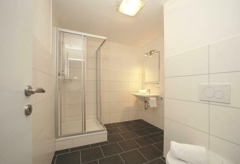 غرفة عائلية, Lake And Cityhotel Edelweiss   Self Check In