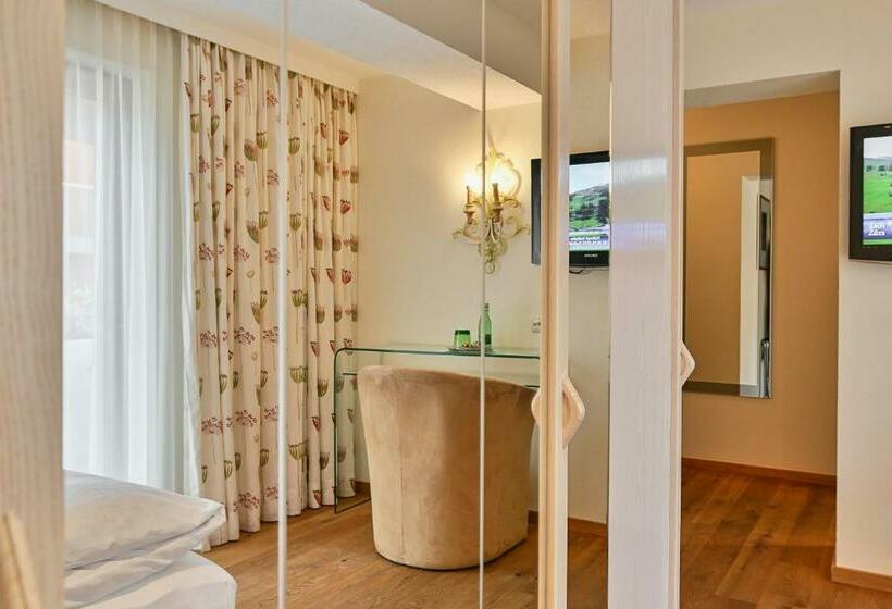 חדר סטנדרט יחיד, Garni Sursilva