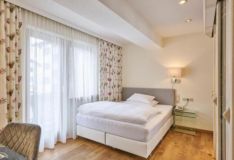 חדר סטנדרט יחיד, Garni Sursilva