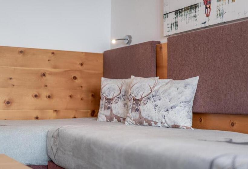 جناح عائلي, Hubertus, 3 Sterne Superior