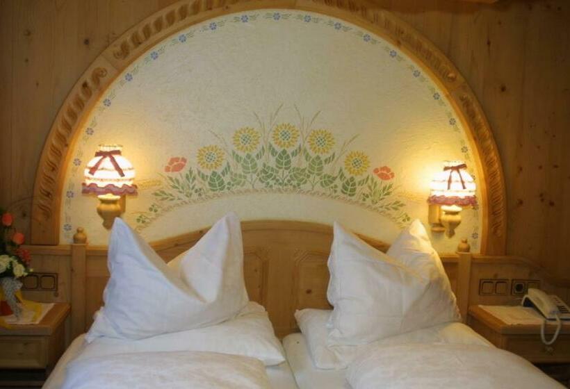 Comfort room with balcony, Neuwirt