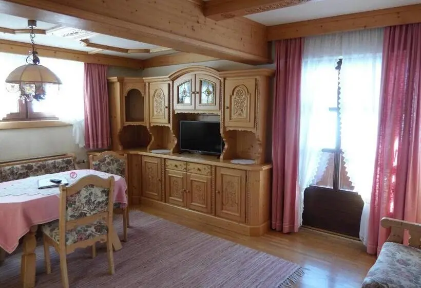 Apartament 1 Dormitori, Neuwirt