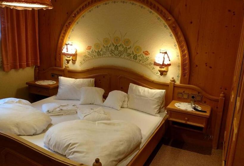 Апартаменты 1 Спальня, Neuwirt