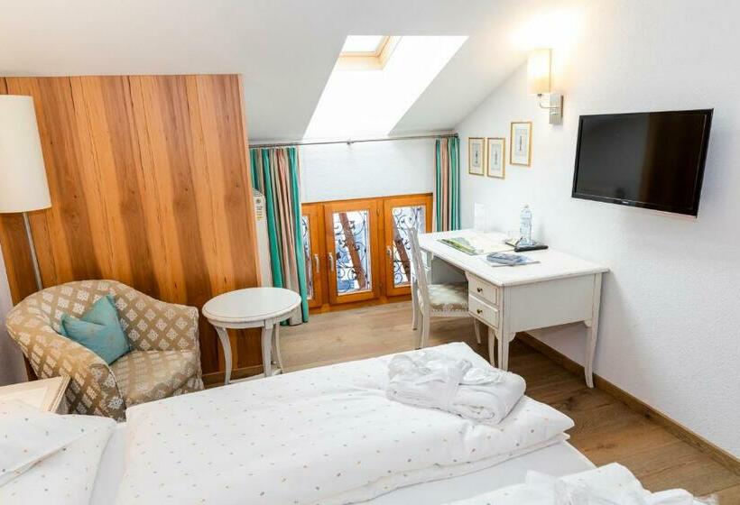 غرفة دور أخير, Petersboden