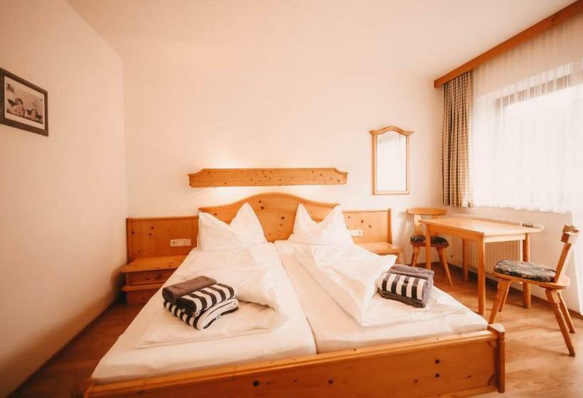 اتاق استاندارد با بالکن, Posers Bergwelt B&b