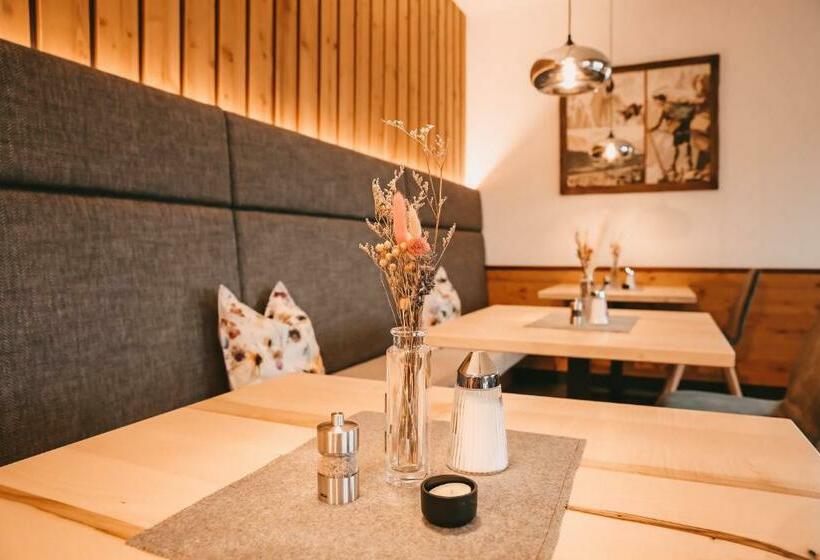 스탠다드 발코니 룸, Posers Bergwelt B&b